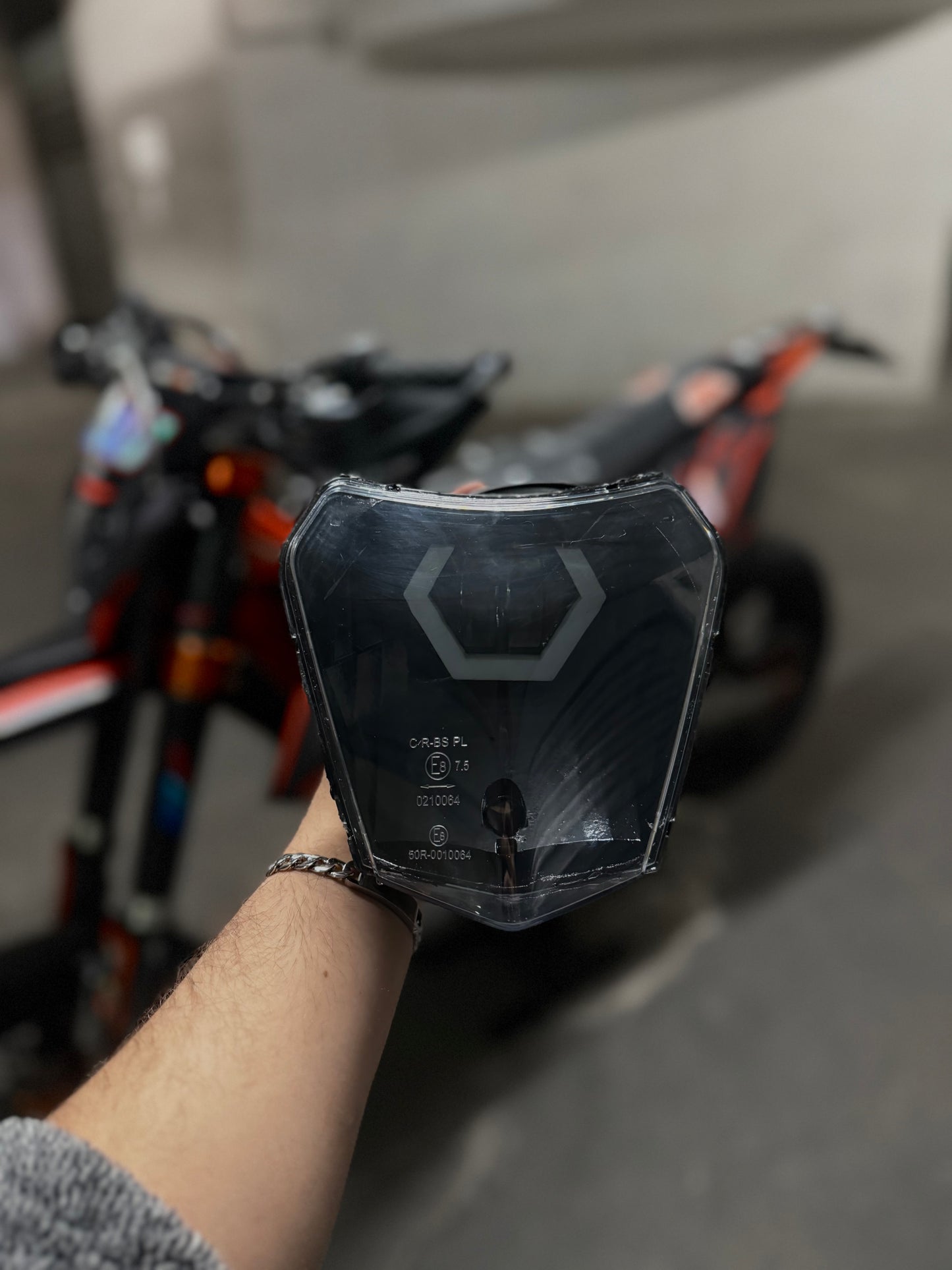 KTM Faro RGB Hexagon Angel Eye